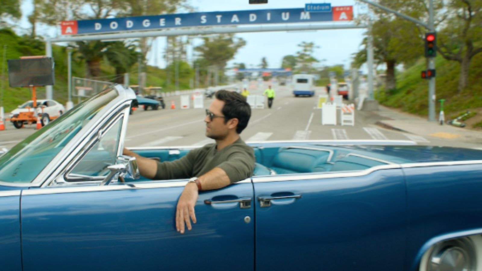 Manuel Garcia-Rulfo as Mickey Haller in The Lincoln Lawyer Season 4