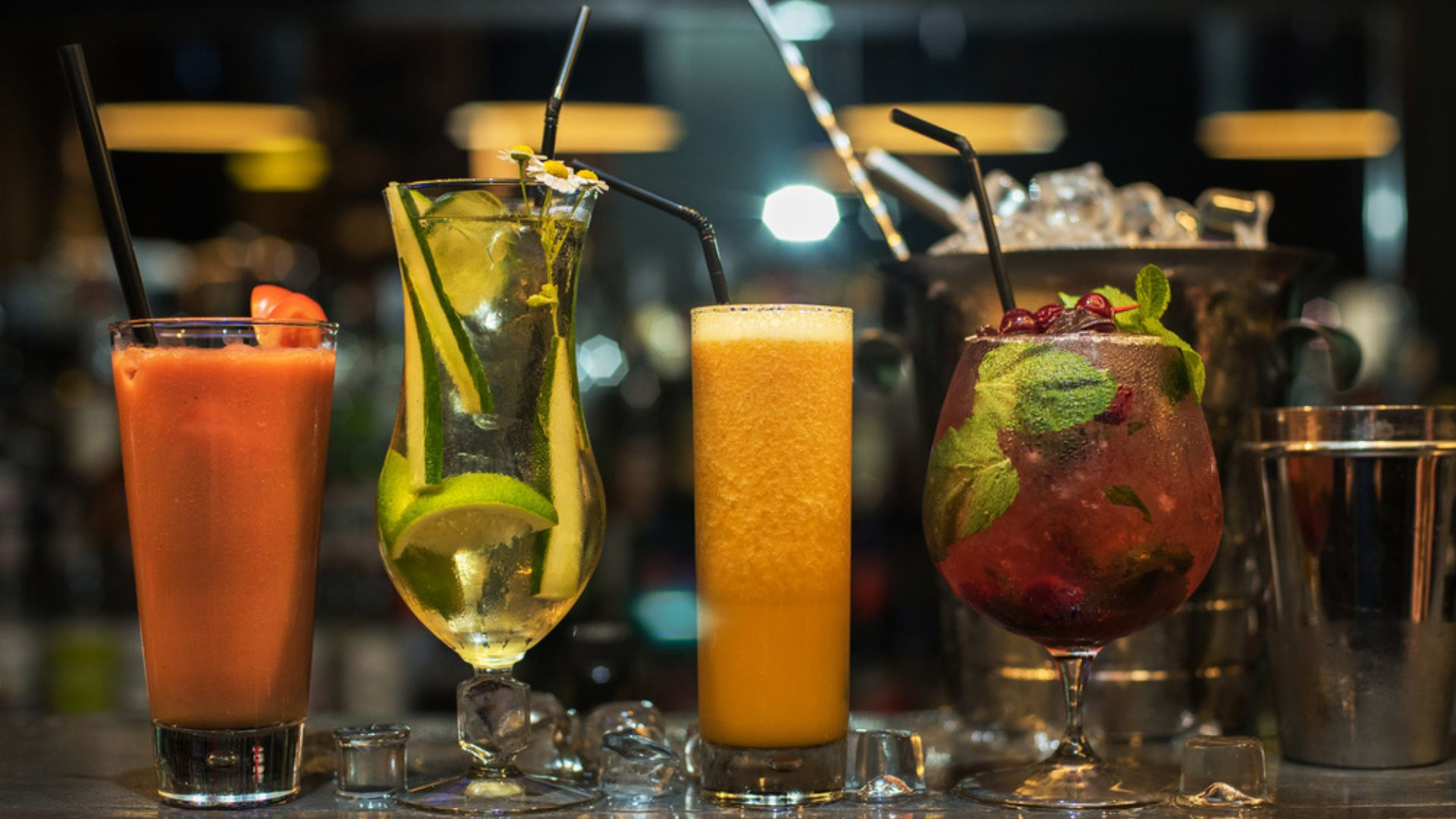 How To Choose The Right Cocktail Mobile Bar Hire For My Event? -