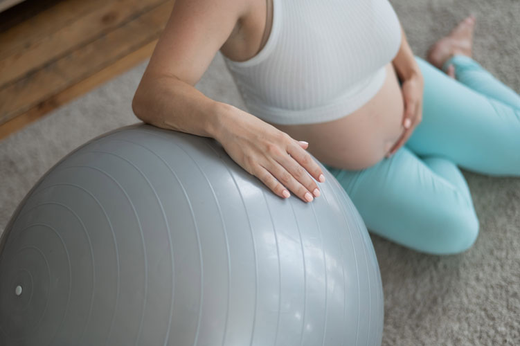 Kräftigungsübungen und eine regelmäßige Aktivität beim Sport helfen dir und deinem Baby für die restliche Schwangerschaft.