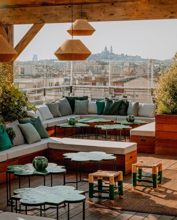 best rooftop restaurants in paris with signature cocktails 