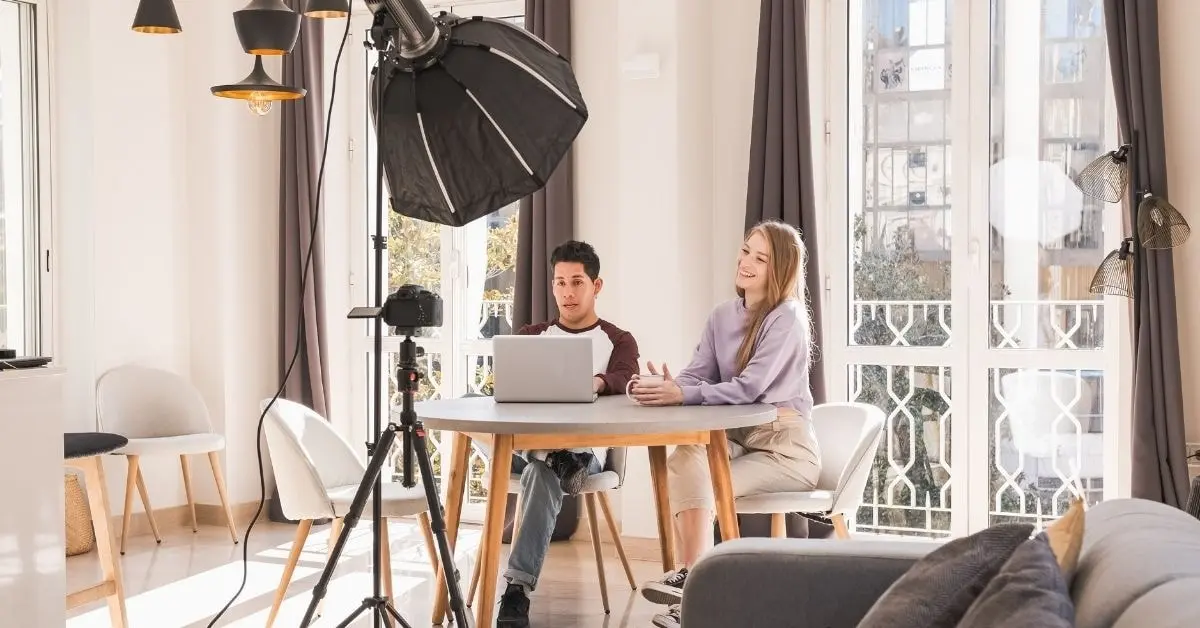 Partnership and taxes: A content creator collaboration between a man and woman.