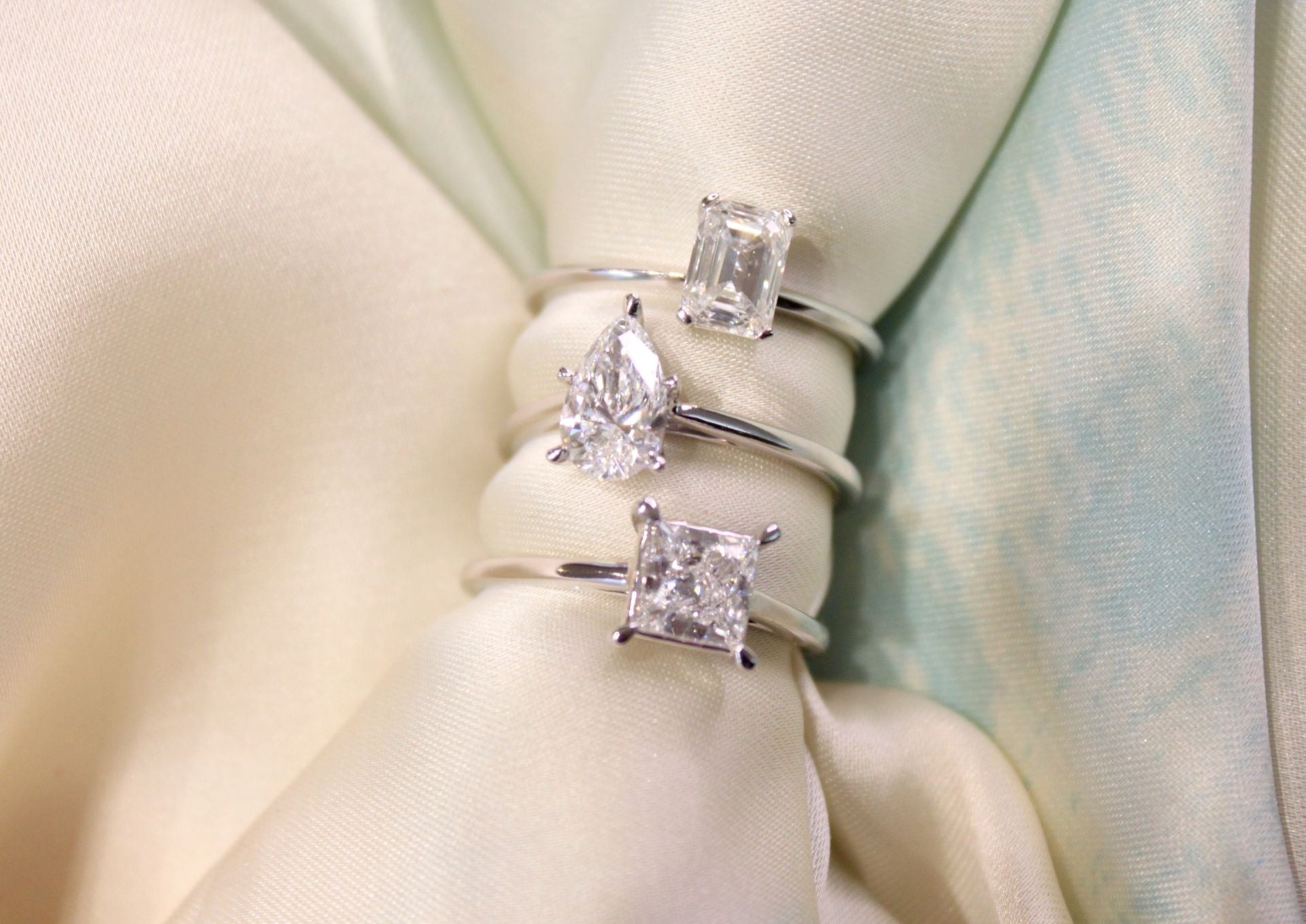 Can Both Lab Created Diamonds and Cubic Zirconia be Used  in Engagement Rings?