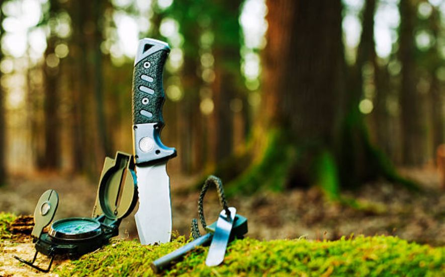 How to Choose the Best Camping Knife for Your Needs