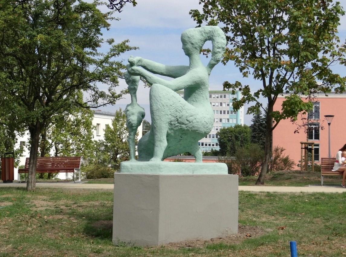 Park Winny w Zielonej Górze (źródło: https://commons.wikimedia.org/wiki/File:Zielona_G%C3%B3ra_-_Park_Winny_1.jpg)