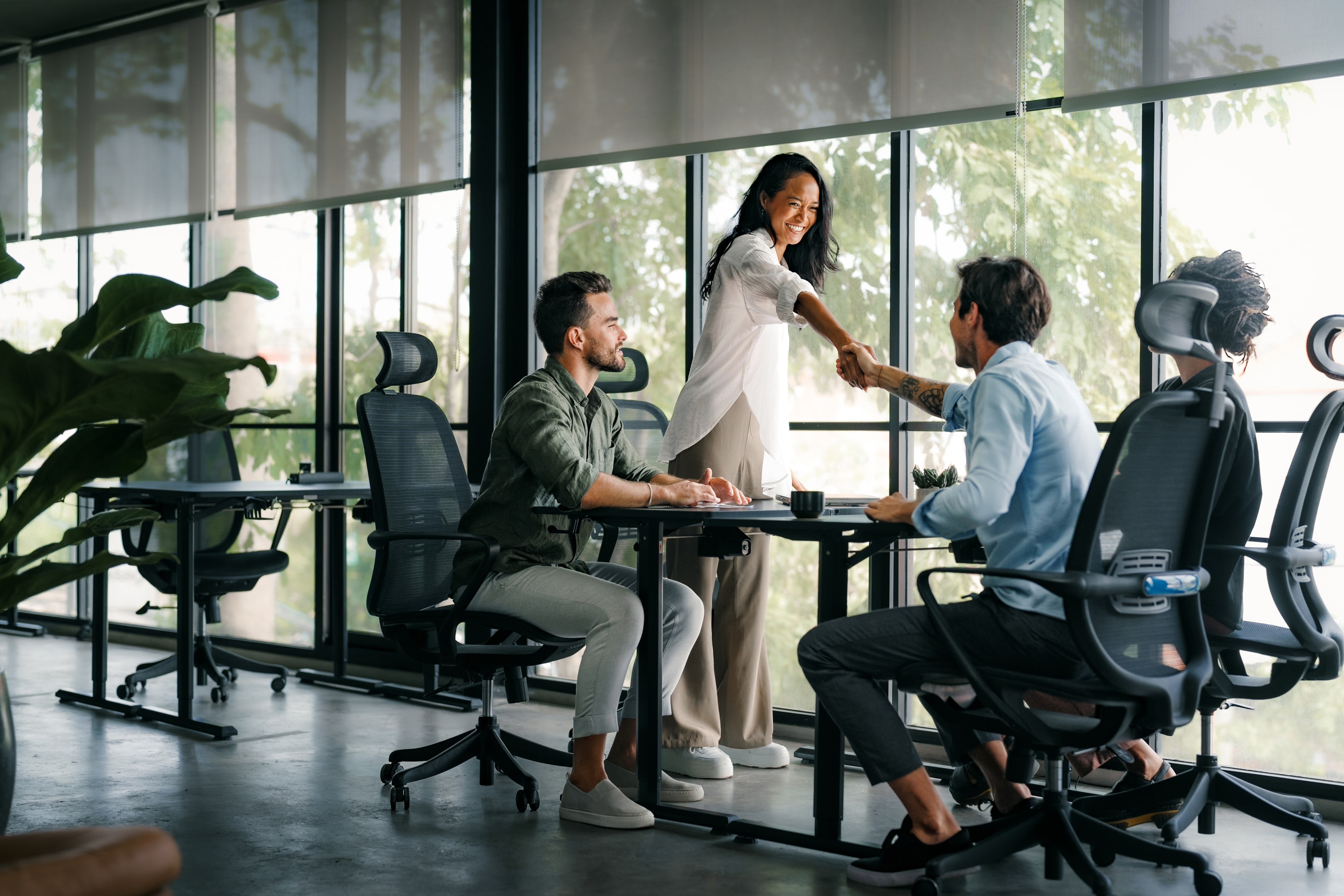 zespół sprzedaży w czasie spotkania