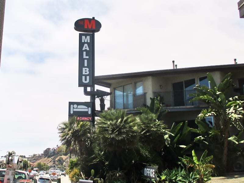 The M Malibu pylon sign has excellent visibility and can be easily seen by passing traffic on the PCH.