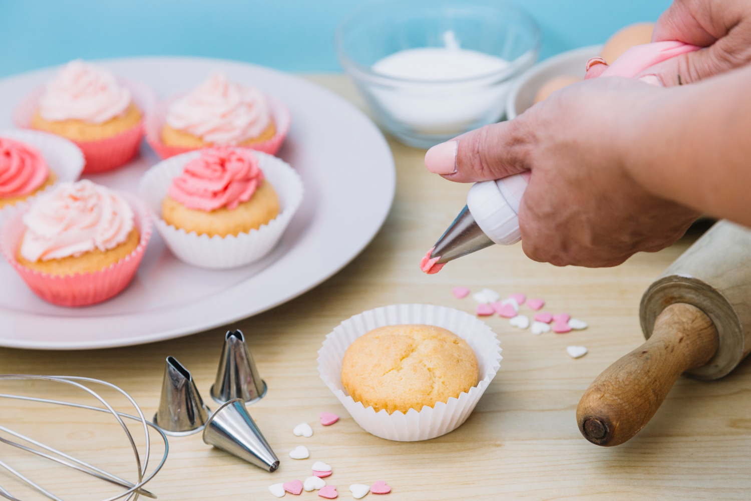  Cake Decorating Tips and Tricks 🎂✨
