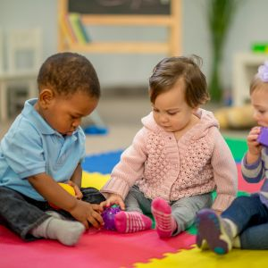 Toddlers playing with fully connected nervous system 