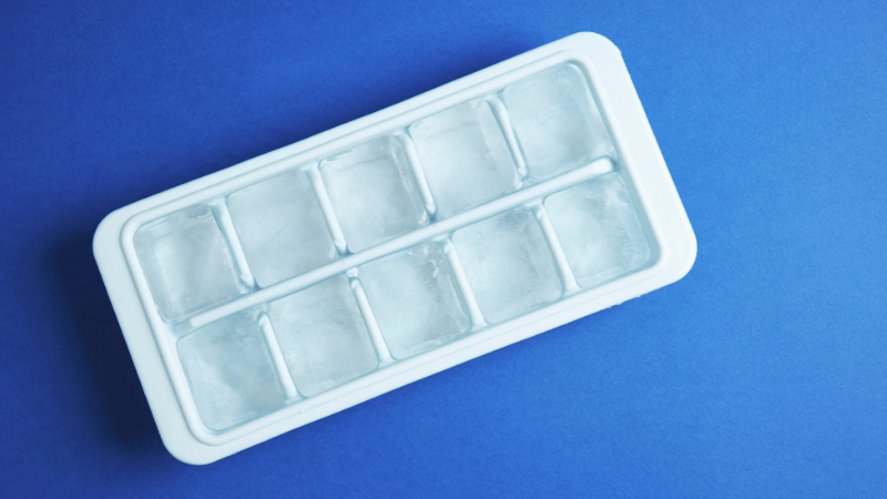 ice cube tray made of TPE