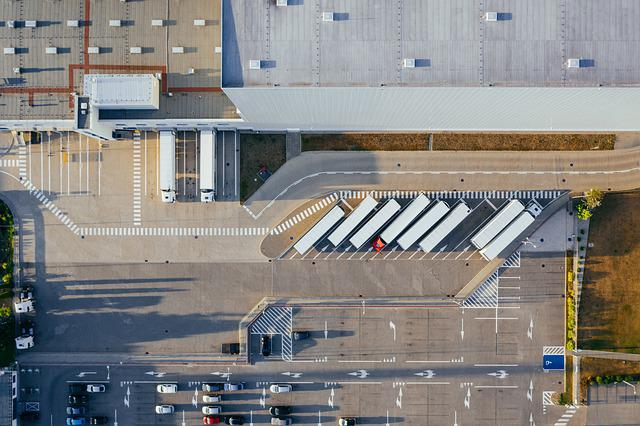 logistics and warehouse facility representing door to door shipping process