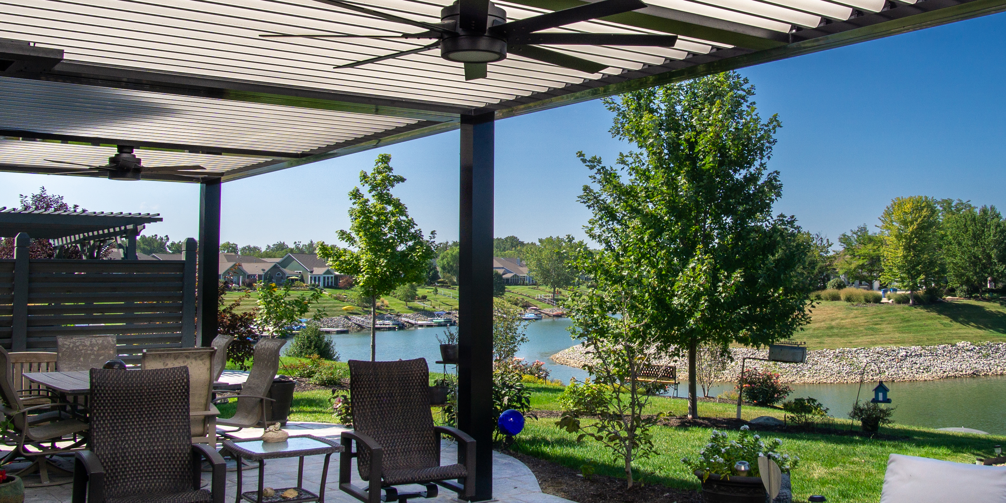 Outdoor space under florida pergola using aluminum pergolas to protect you on your existing patio