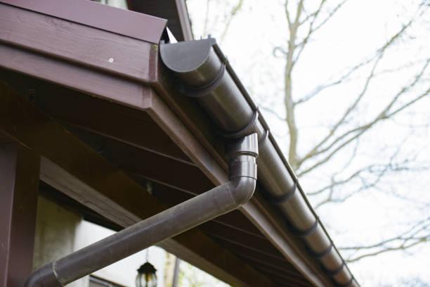 rynny w altanie - czy warto je montować?