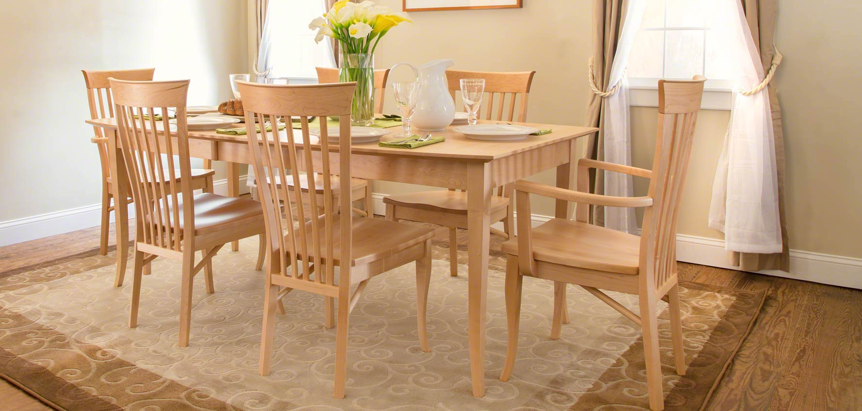 Maple Dining Table | Photo from vermontwoodstudios.com