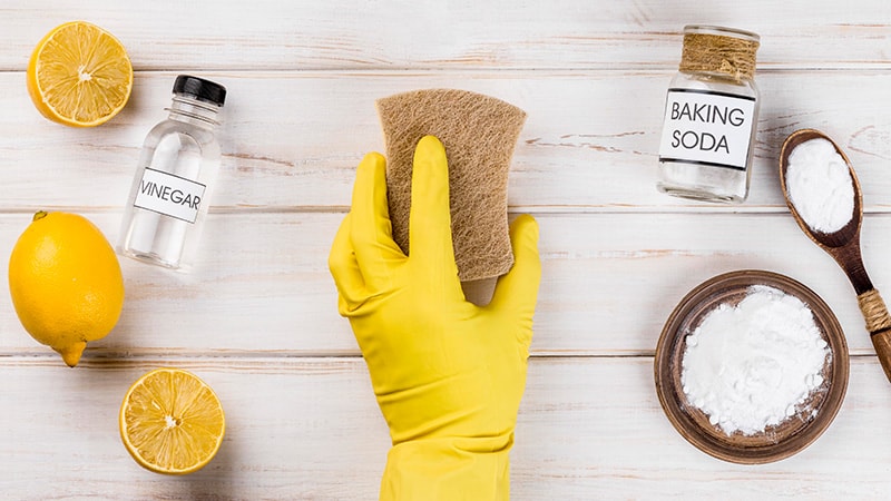 Home cleaning recipe using lemon