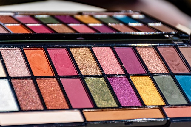 factors-to-consider-while-purchasing-make-up-palettes