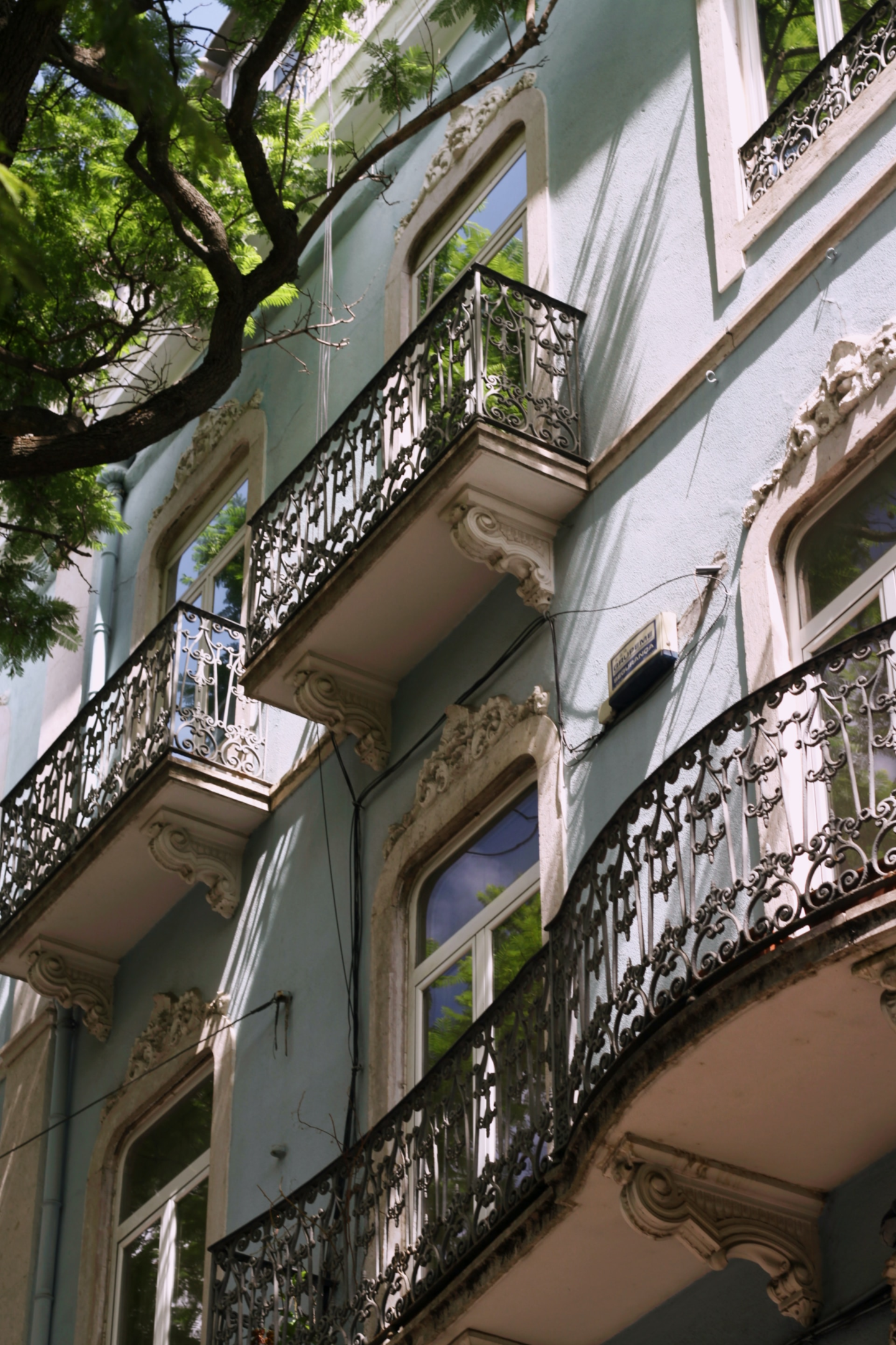 Lisbon hotels with balconies