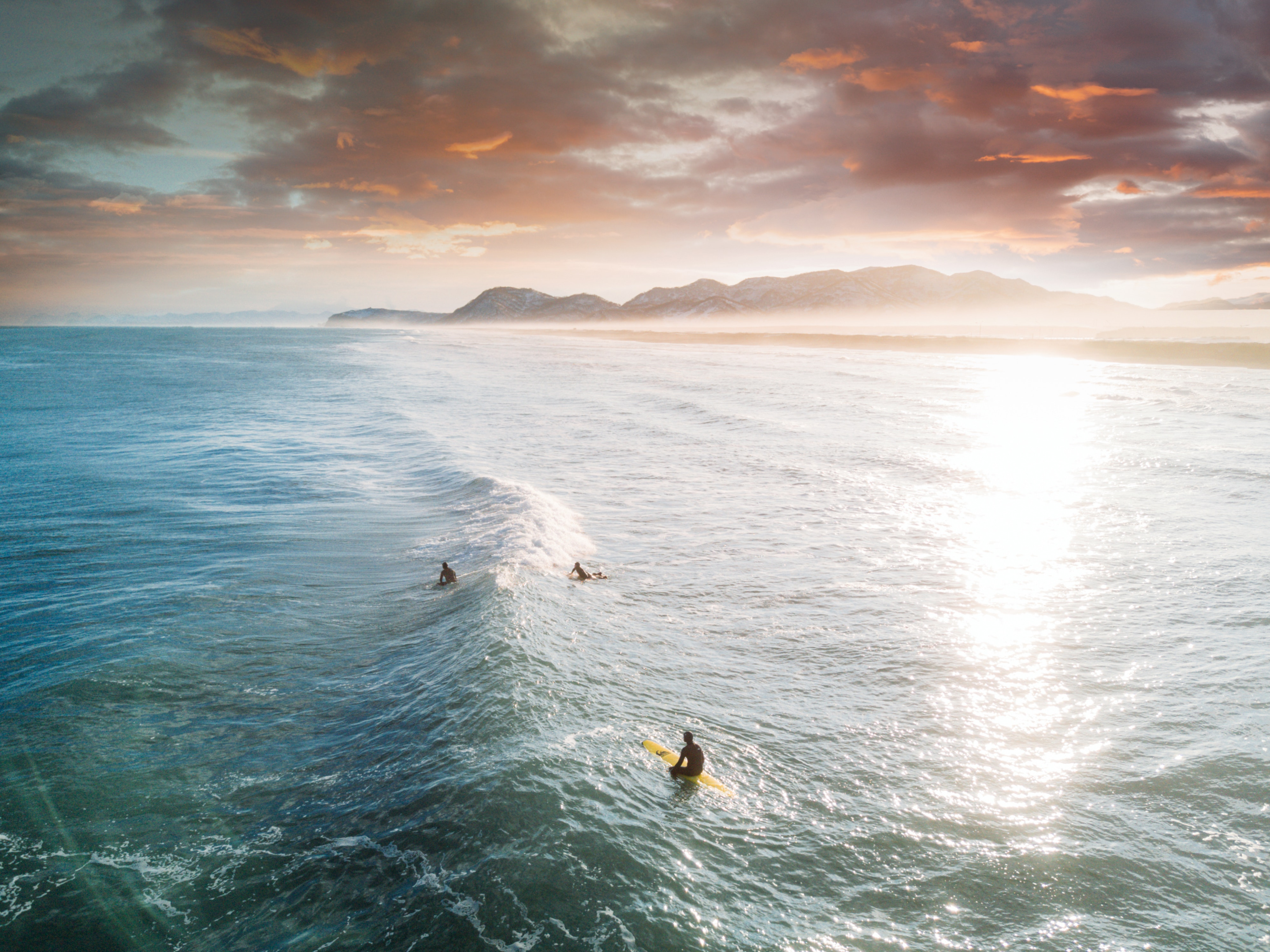 surfing safety rule: respect other surfers