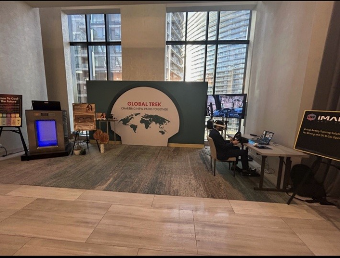 The iMakerXR VR experience within Shell’s Global Trek event environment in Vancouver.