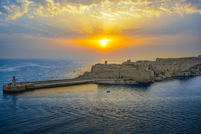 Luxury villas Malta with outdoor swimming pool