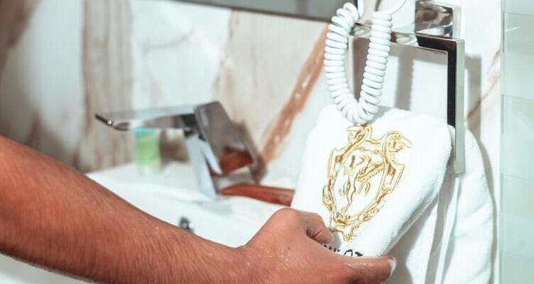 premium quality hand towel