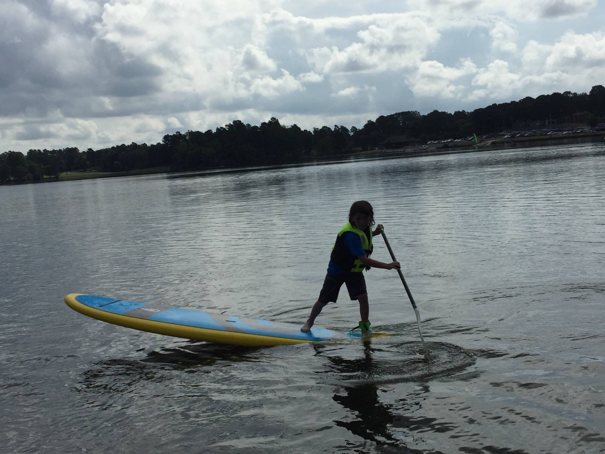 inflatable stand up paddle board with repair kit 