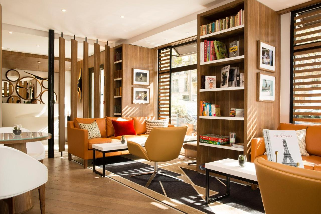 cozy rooms in 7th arrondissement paris france 