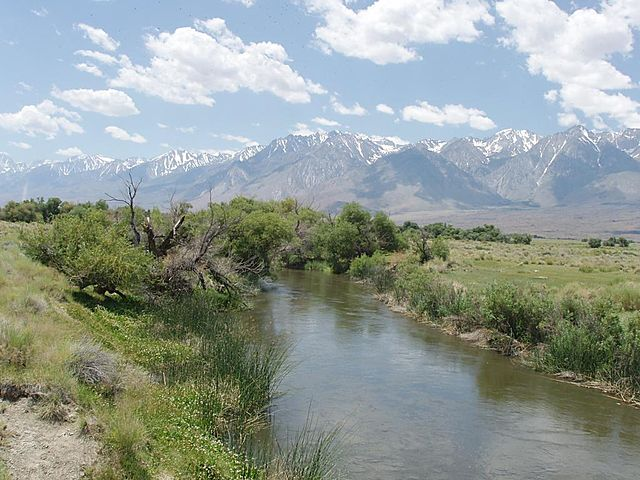 Owens River - Eeekster at English Wikipedia