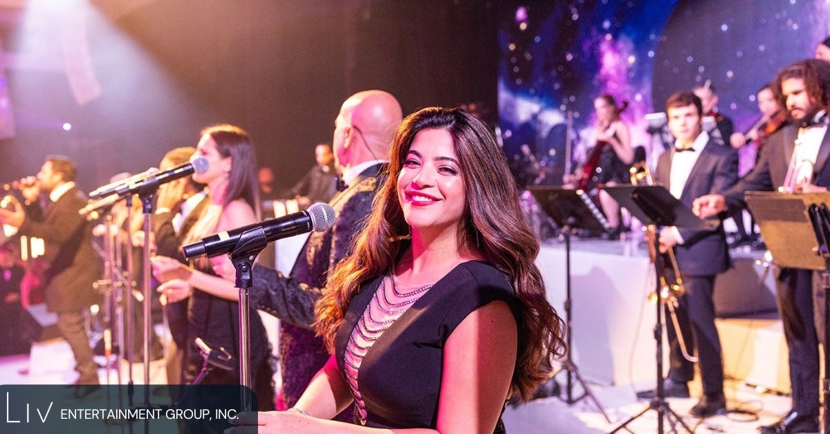 Keep Guests Busy with a Live Wedding Band