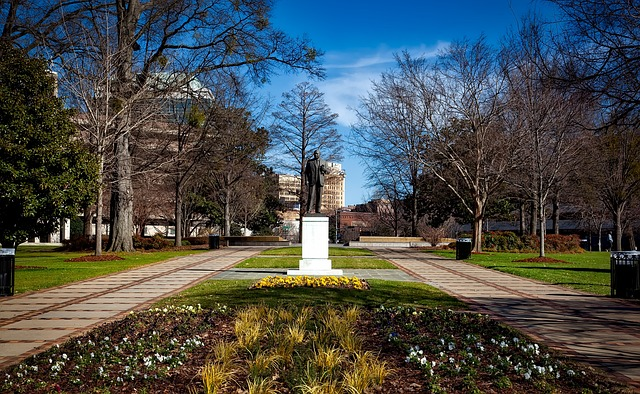 kelly ingram park, birmingham, alabama, university of Alabama, Birmingham Civil Rights Institute, Auburn University, Rosa Parks Museum, rising home values, largest city in AL located in the center of the state