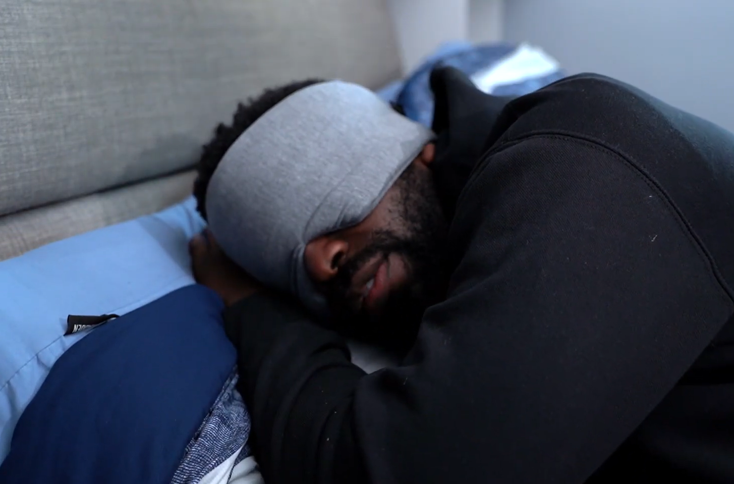 trying the Freshme sleep mask in bed