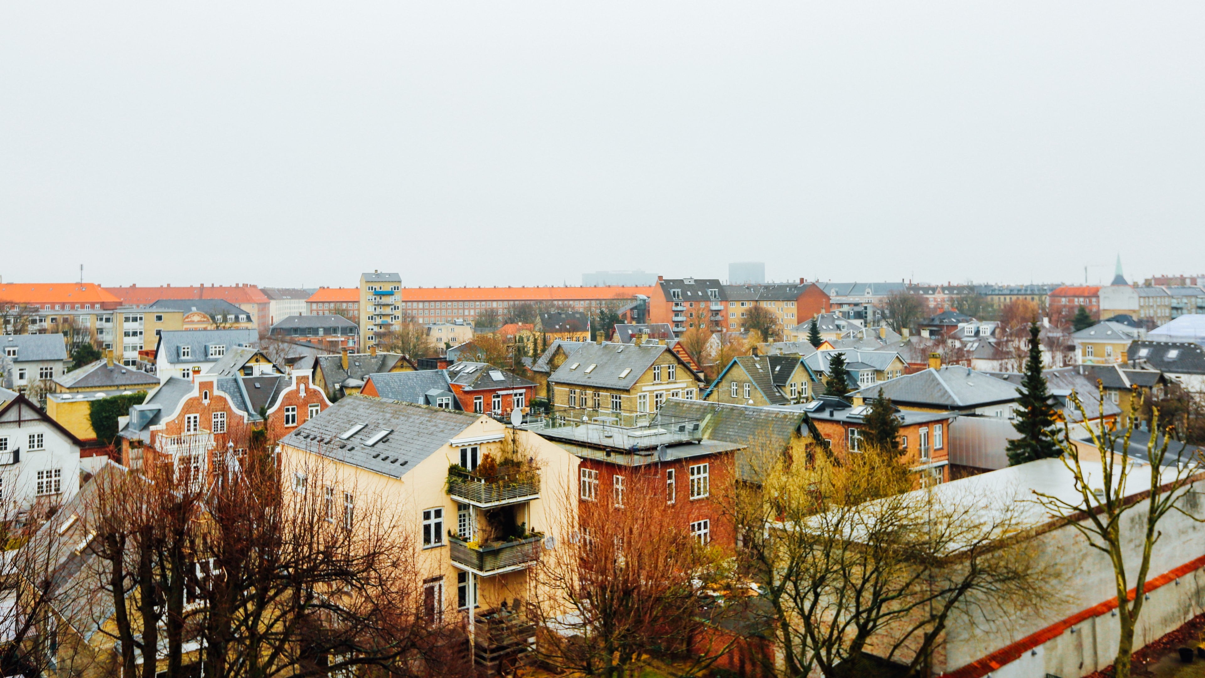 Houses and buildings - https://www.freepik.com/free-photo/wide-shot-houses-buildings-city-copenhagen-denmark_7814547.htm#fromView=search&page=1&position=1&uuid=8ce2f405-2ac7-4cc8-b6be-c8707db78383&query=residential+space+scotland