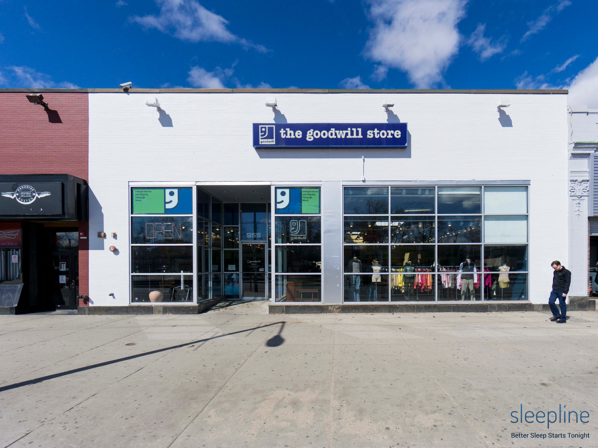 Goodwill store that accepts mattresses