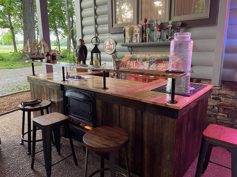 A custom bar made by Kevin. While it was a lot of hard work the results speak for itself.