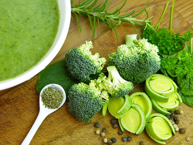 soup, vegetables, broccoli keto diet essentials