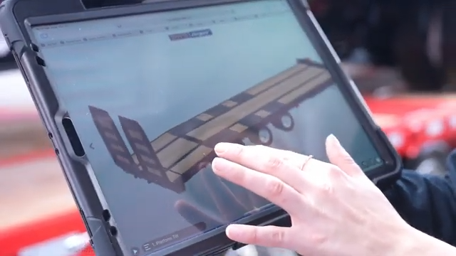 ipad with hand and 3d viewer