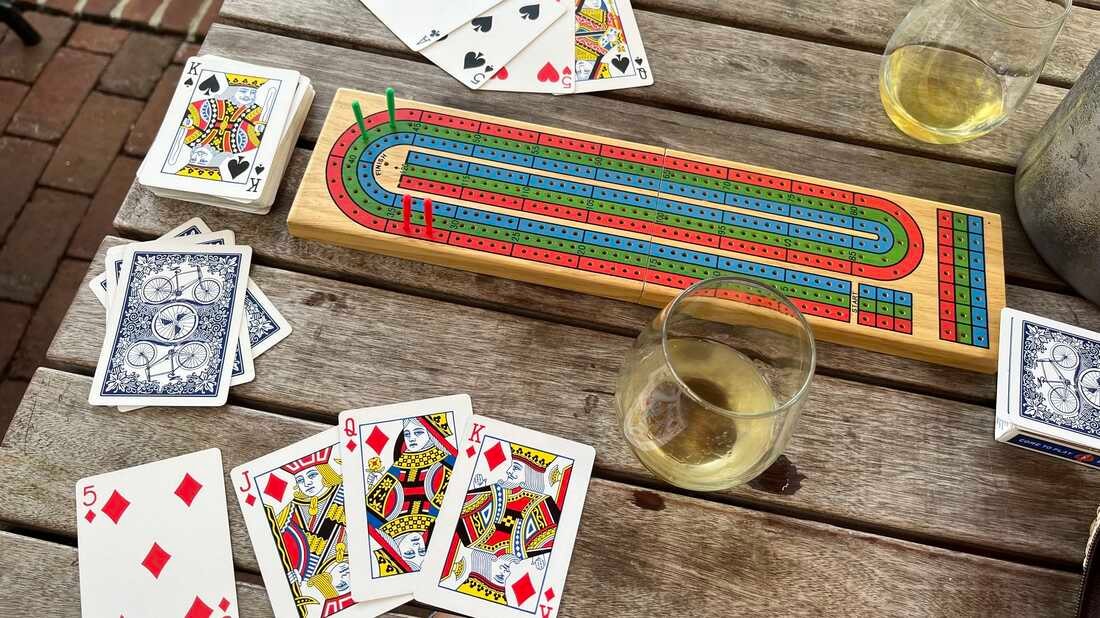 Easy card games with a deck of cards: Cribbage