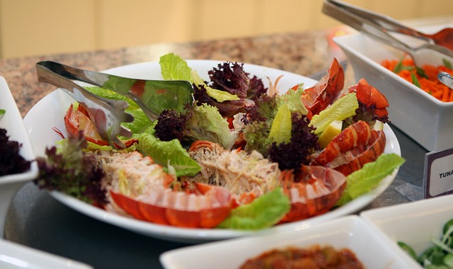 fried lobster with vegetable salads, lobster fried, fruits and vegetable salads