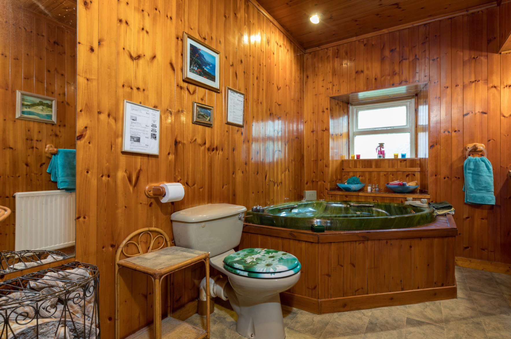 period properties featuring wooden clad bathroom with hottub in Langside, Glasgow 