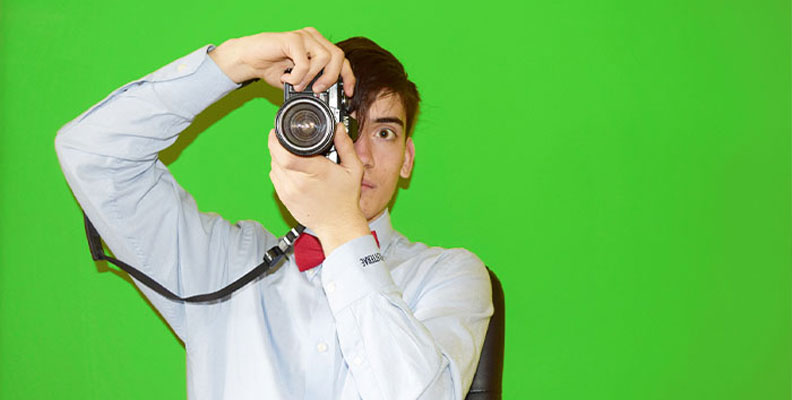 How to composite green screen footage using chroma key