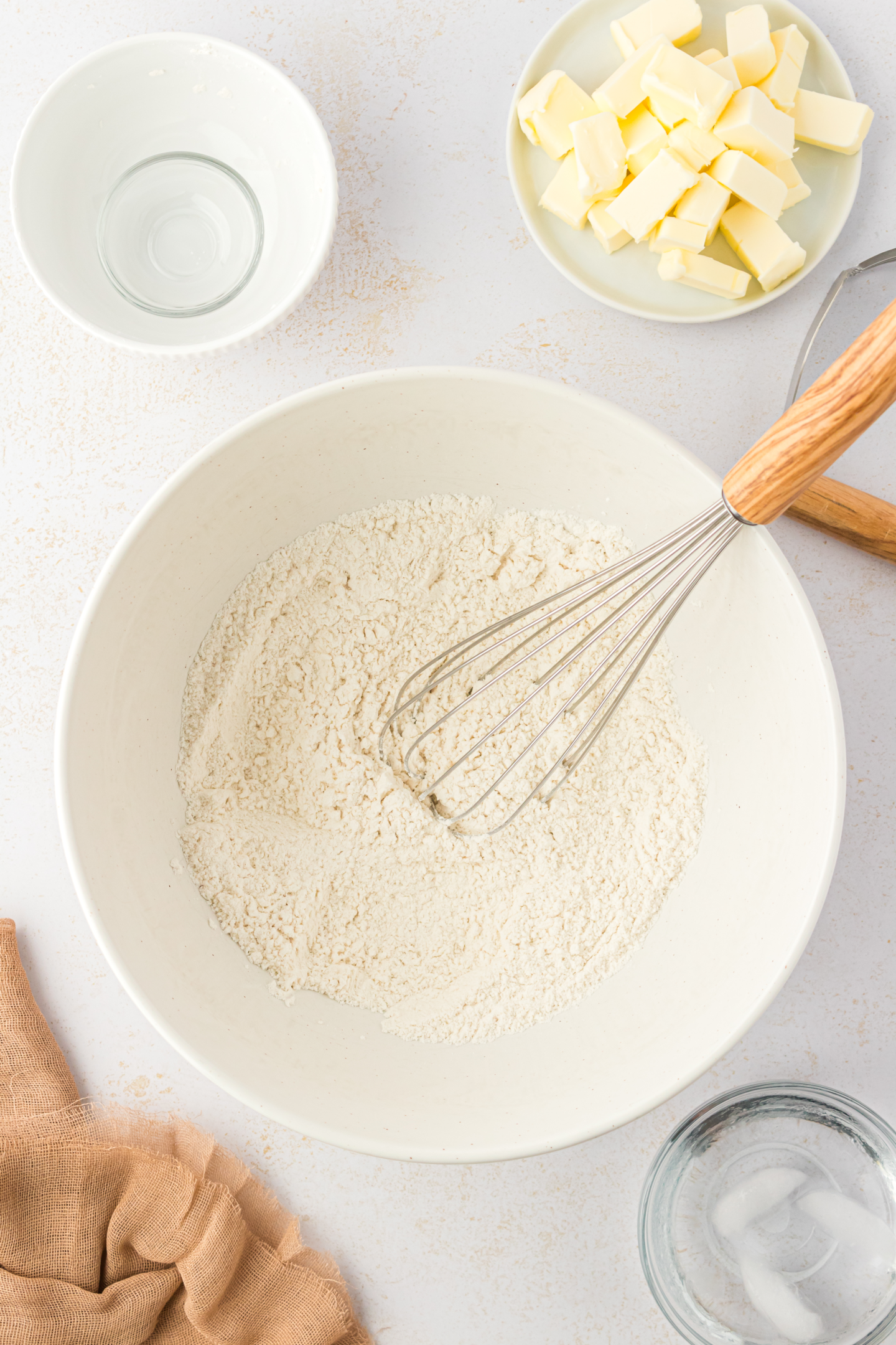 dry ingredients whisked together