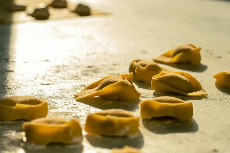 tortellini prosciutto crudo