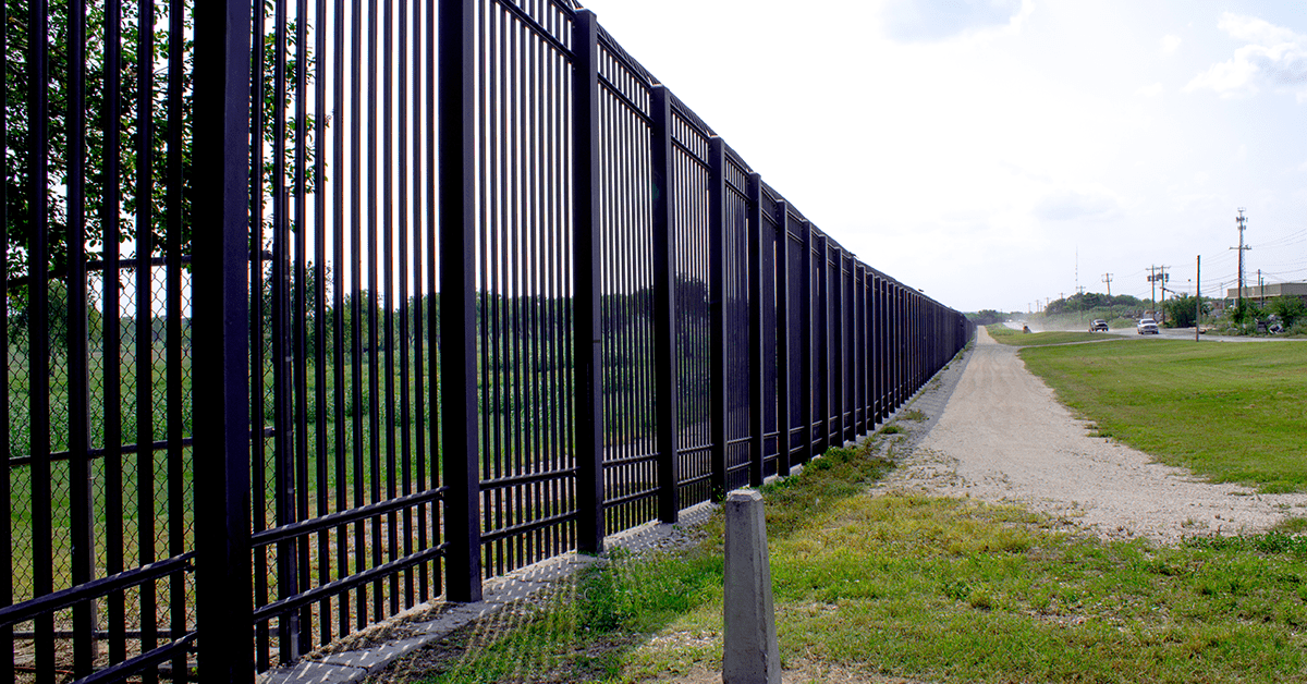 Texas Facilities Commission's Award to Build 6.7 Miles of Border Wall in Del Rio, $167 Million