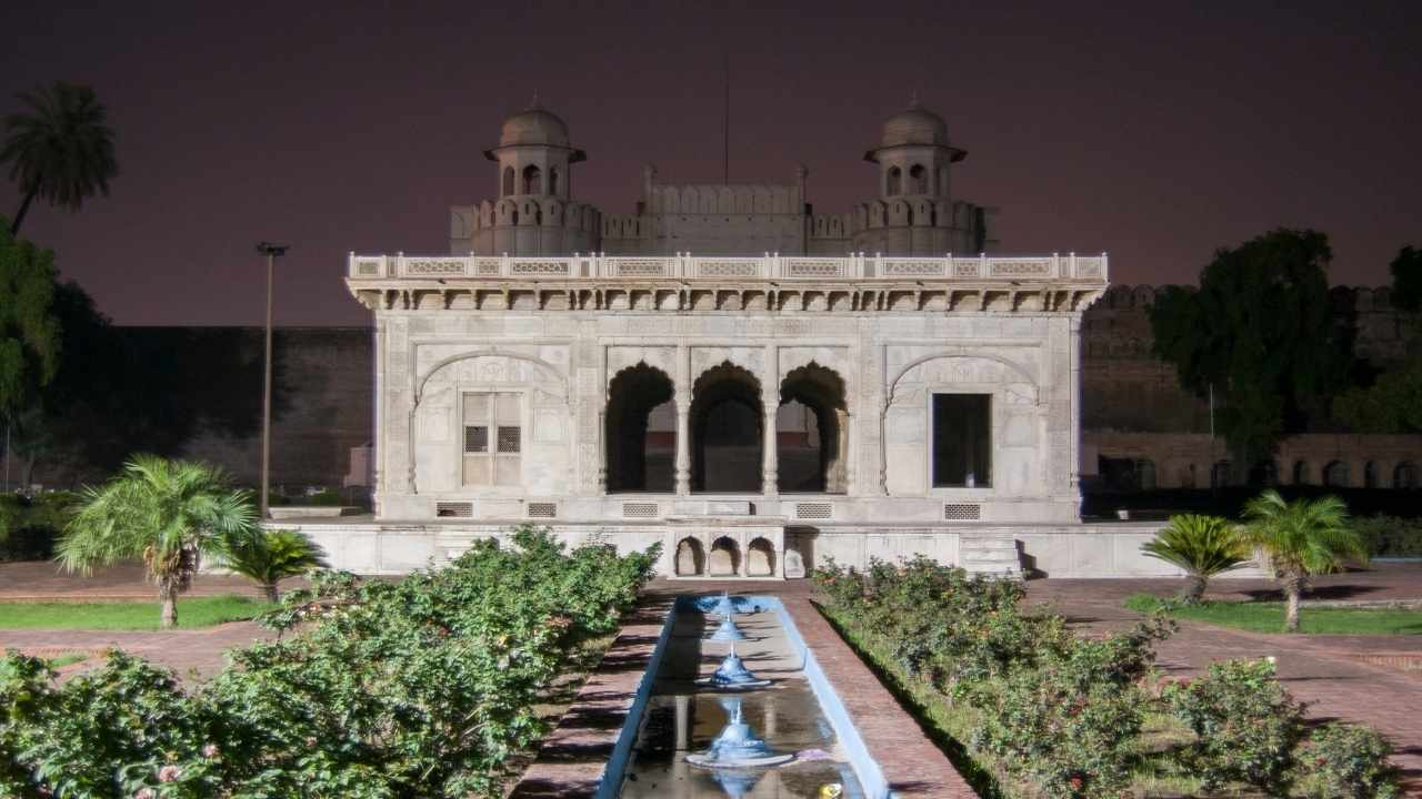 Night, Lahore, Pakistan 