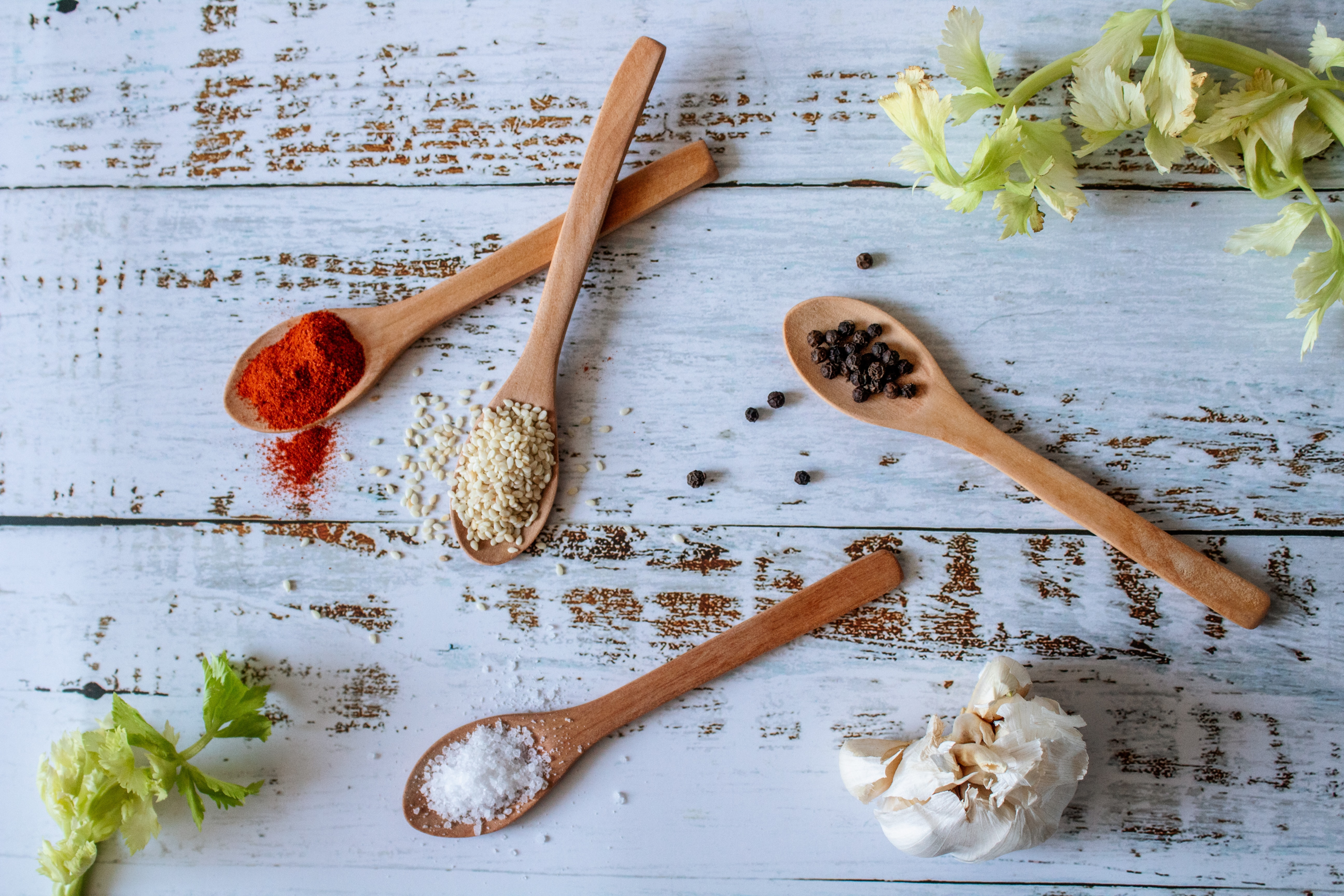 Simple seasonings of salt, freshly ground black pepper, fresh rosemary, garlic and olice oil is all you need for a basic recipe.