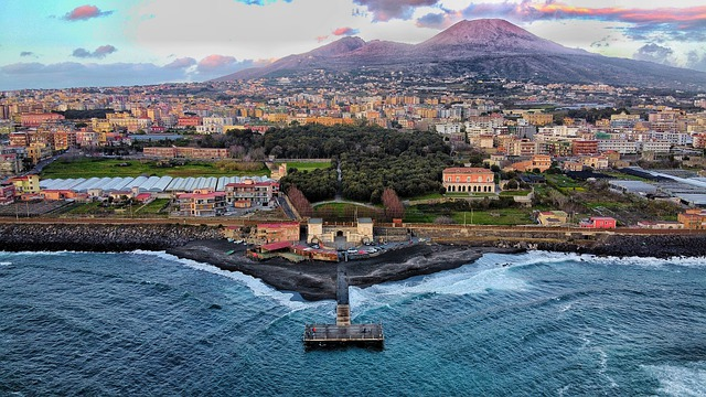 vesuvius, naples, italy