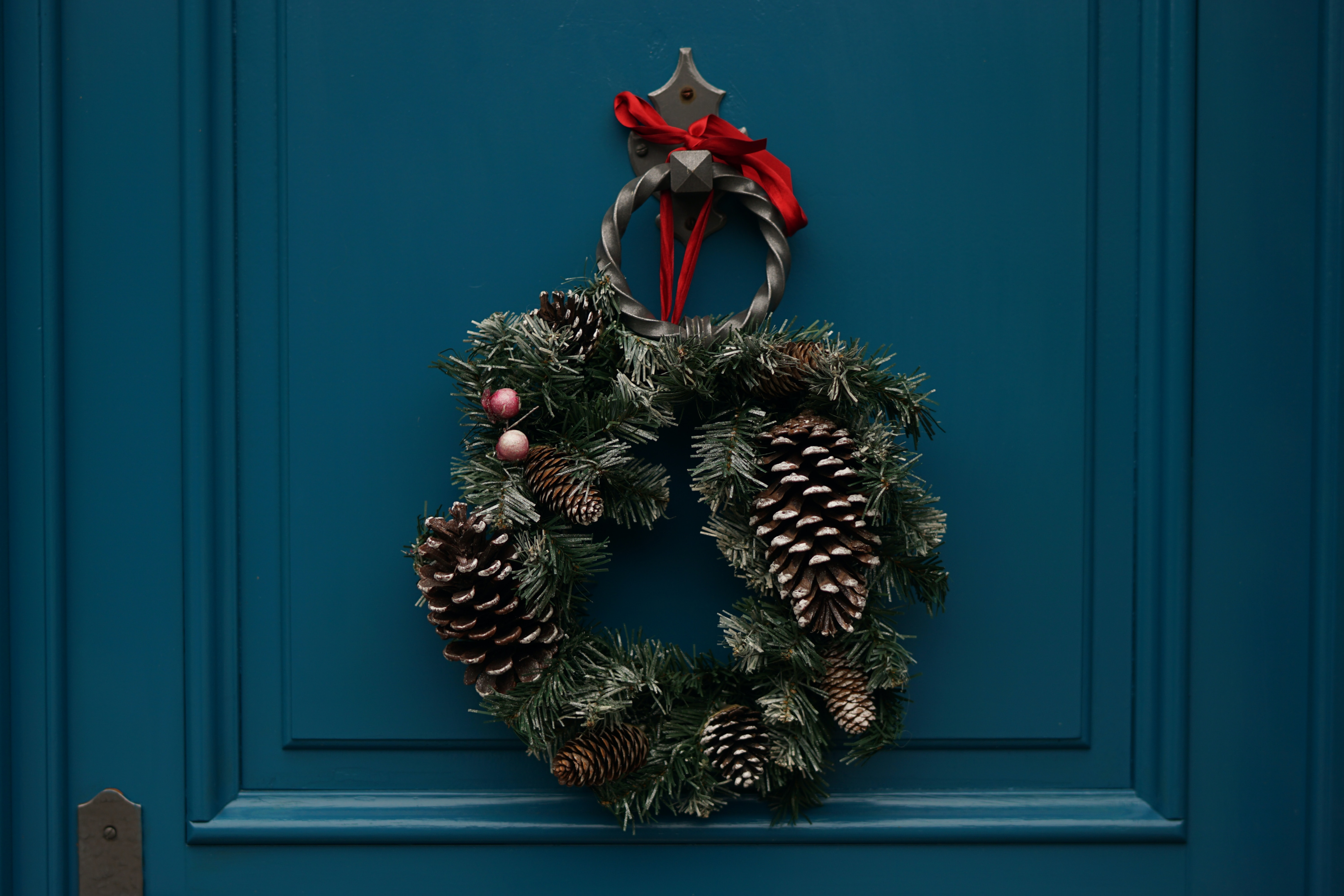 set the Christmas spirit from the outside of your home with a traditional wreath 