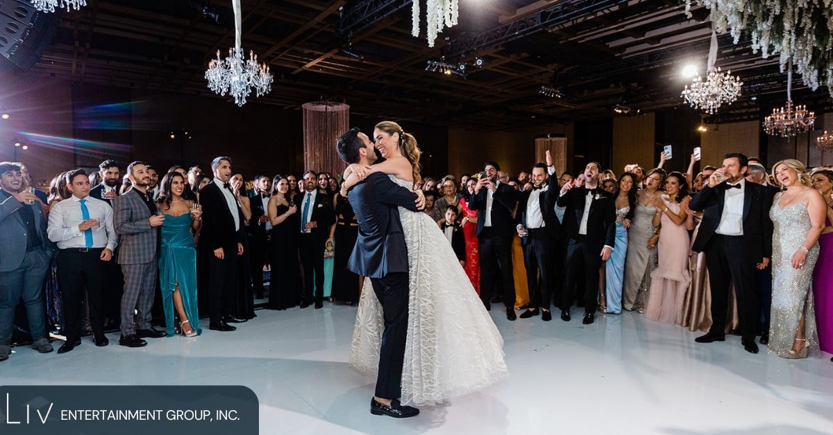 The Forever Favorites – Timeless Slow Dance Songs