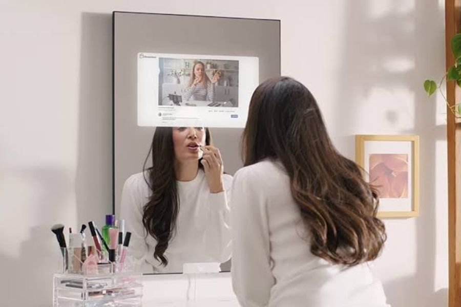 Smart mirror berbasis augmented reality untuk make up