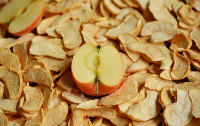 apple, dried apples, dry fruit