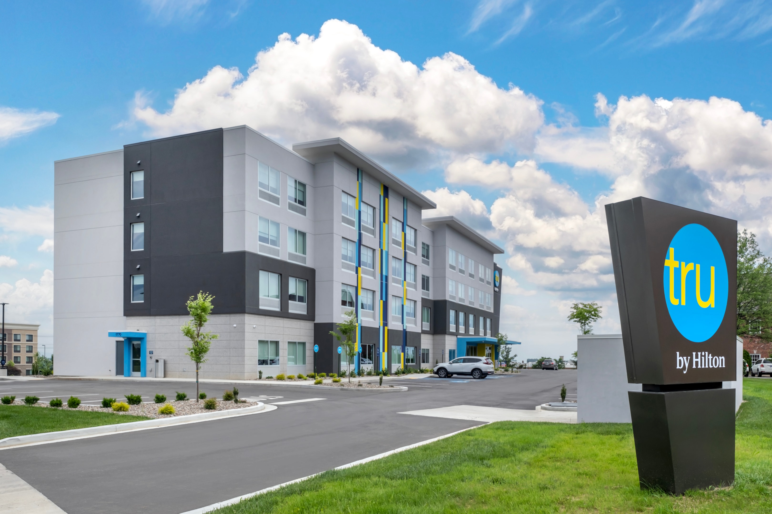 Picture of Tru by Hilton Hotel Hamburg as hotels near fayette mall lexington ky